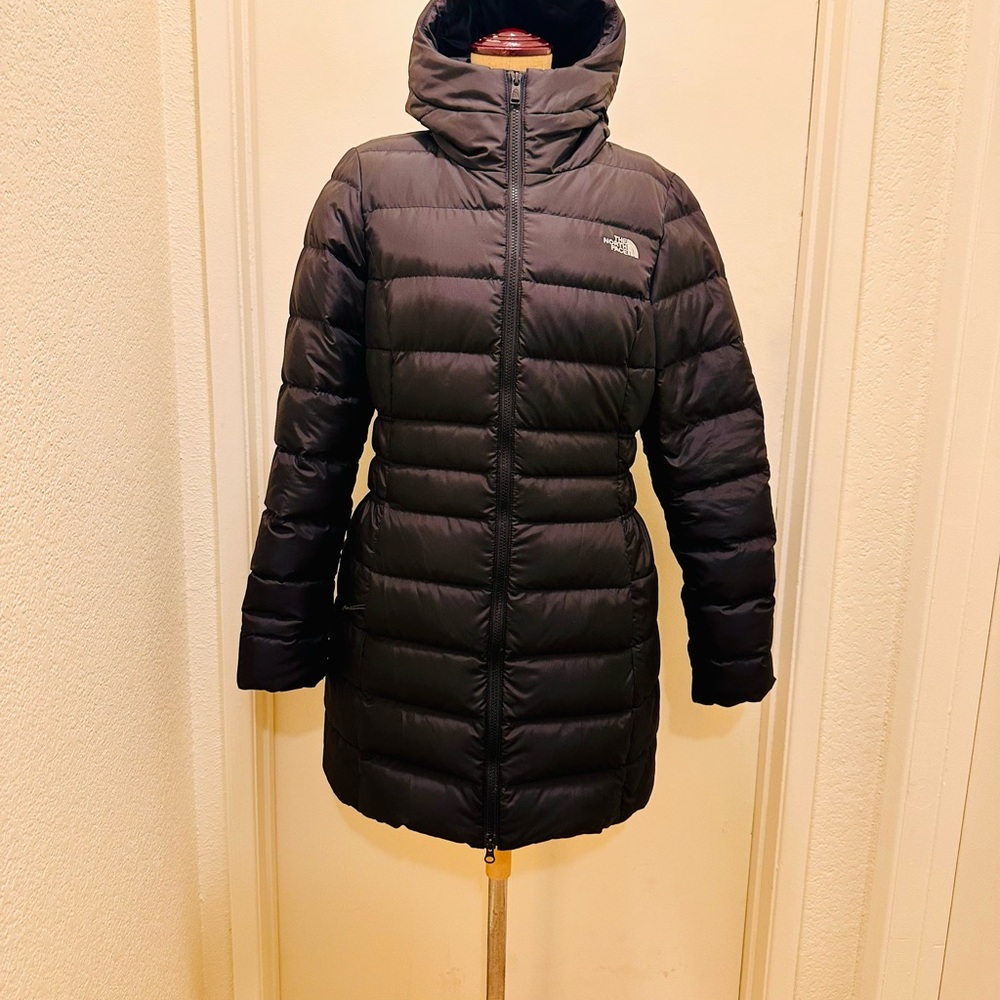 The North Face Women's Black Puffer Coat